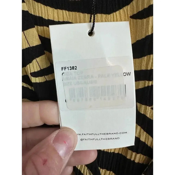 NWT Faithfull the Brand Tan & Yellow V-Neck Amaia Zebra Crop Top Size 4 - Picture 4 of 7